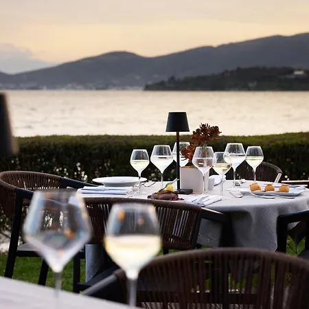 Domotel Xenia מלון 5*