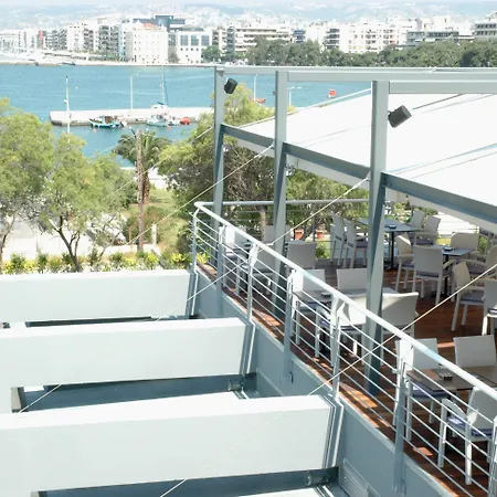 Domotel Xenia מלון 5*