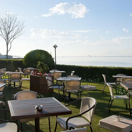 Domotel Xenia Hotell