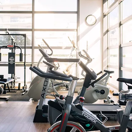 Domotel Xenia Hotell 5*