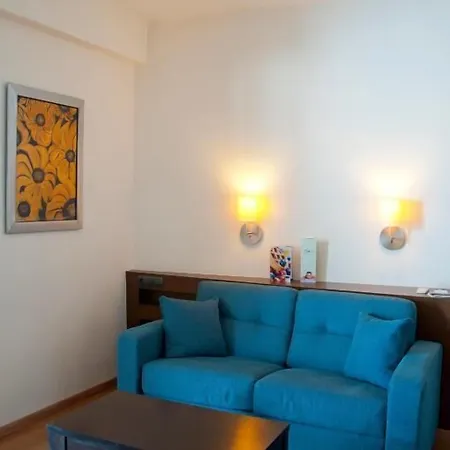 Domotel Xenia ホテル 5*